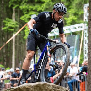 Slika za kategorijo Kolesa in oprema